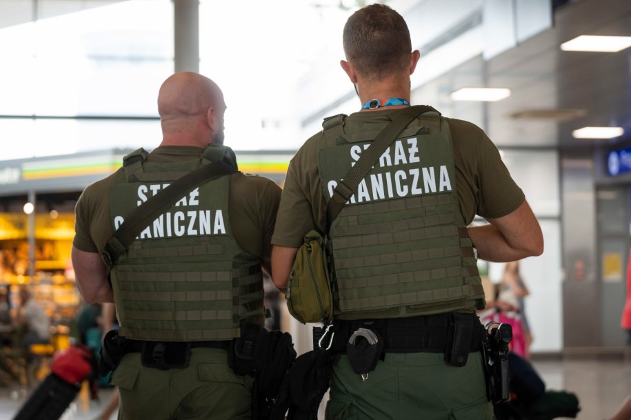 Na lotnisku zażartowała o materiałach wybuchowych. Natychmiastowa reakcja służb