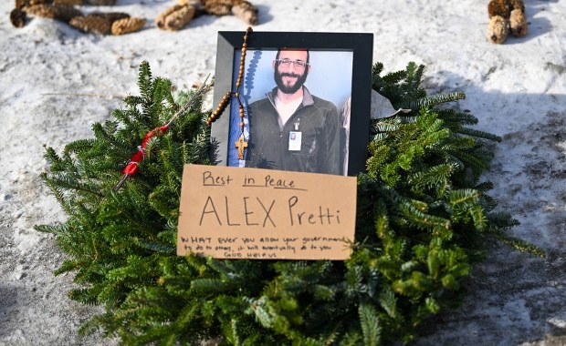 ​Funkcjonariusze z Minneapolis na przymusowych urlopach