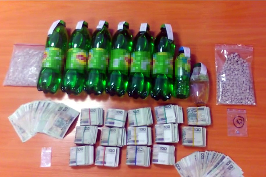 Funkcjonariusze zabezpieczyli narkotyki warte ok. 3 miliony złotych /CBŚP /CBŚP