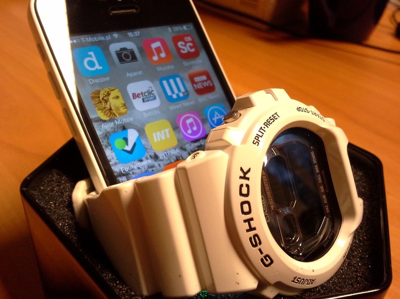 G-Shock i iPhone 5c /M.O. /INTERIA.PL
