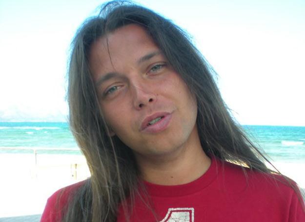 Gabriel Fleszar śpiewa także w grającej ostrego rocka grupie Candida /oficjalna strona wykonawcy