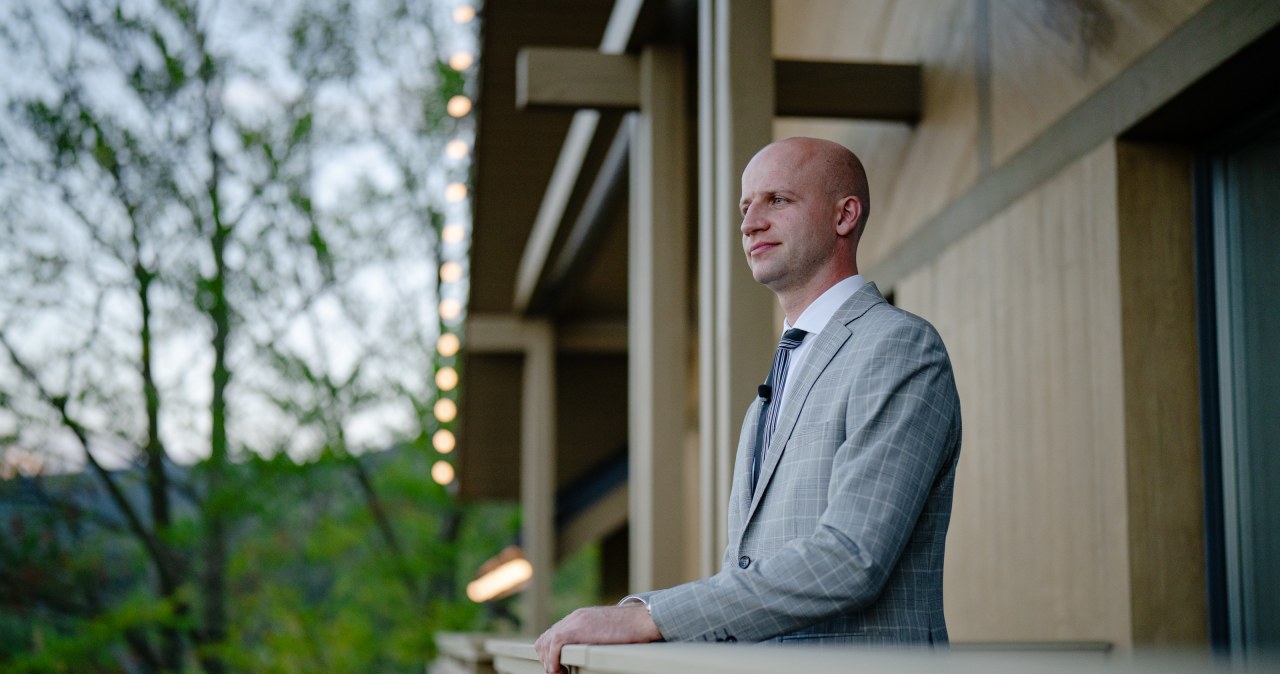 Gabriel z "Rolnik szuka żony 12" /Piotr Matey/TVP /materiały prasowe