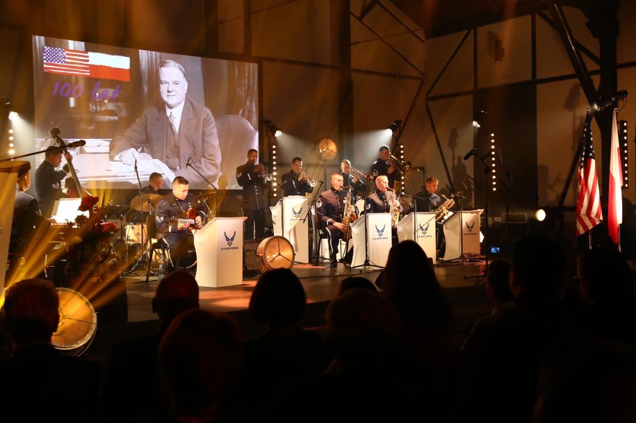 Gala wieńcząca II edycję projektu "Hoover Table" /materiały prasowe /