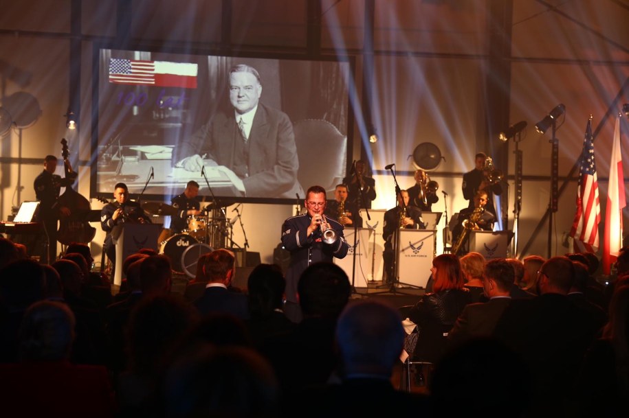 Gala wieńcząca II edycję projektu "Hoover Table" /materiały prasowe /