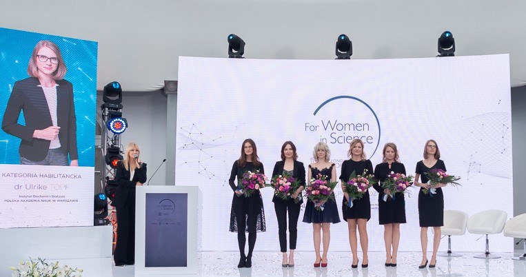 Galę poprowadziła Grażyna Torbicka, ambasadorka  L'Oréal. /Styl.pl/materiały prasowe