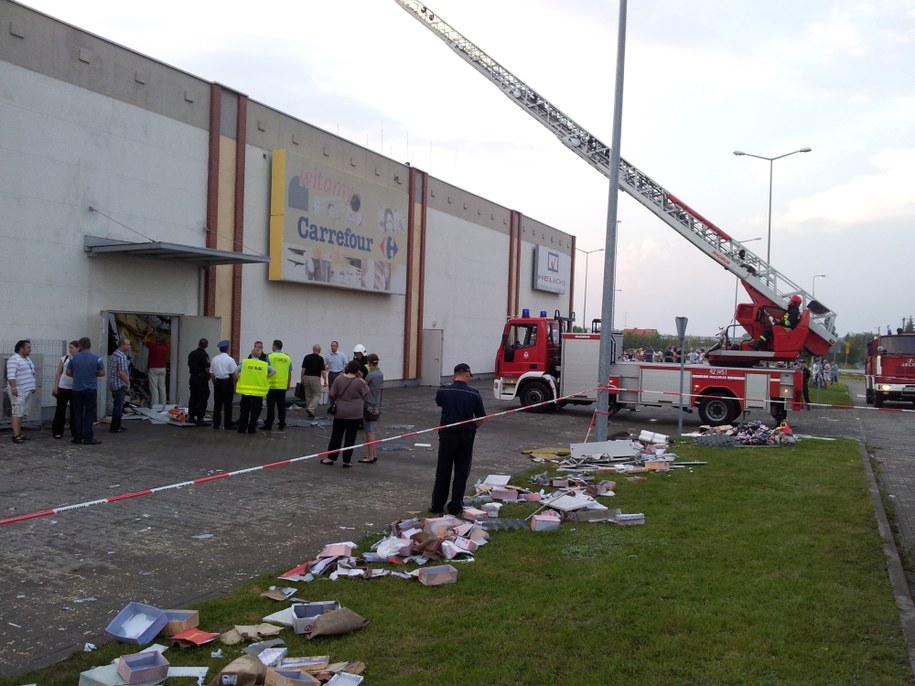 Galeria, w której zawalił się dach &nbsp; /poboczem.pl