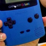 Game Boy Color w zupełnie nowej formie. Teraz można nosić go na ręce