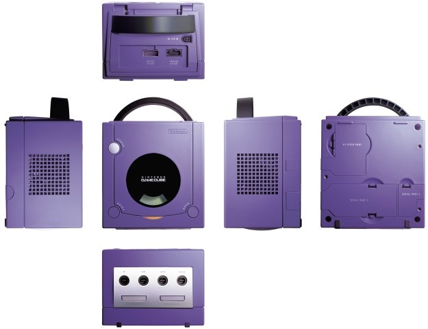 GameCube - zdjęcie konsoli z różnych perpektyw /Informacja prasowa