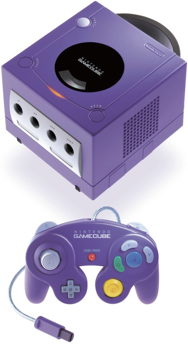GameCube - zdjęcie zestawu konsola + pad /Informacja prasowa