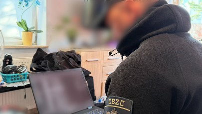 Gang młodych cyberterrorystów rozbity. Fałszywe alarmy i tysiące ewakuowanych 