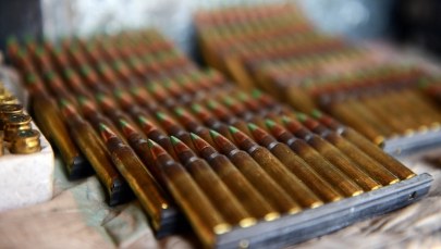 Gang z Lubelszczyzny na ławie oskarżonych. Handlowali bronią i narkotykami