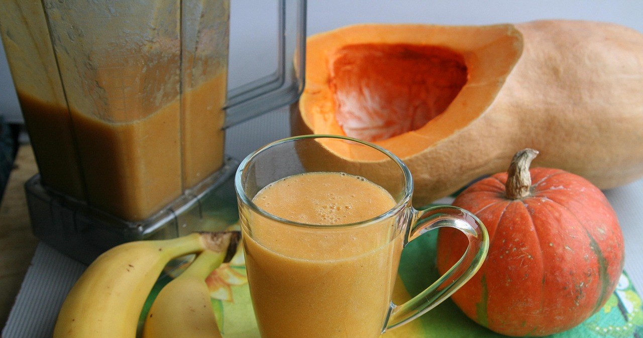 Гарбузове смузі містить вітамін С та цинк. Це поєднання поживних речовин допомагає зміцнити імунну систему, що особливо важливо в осінні та зимові місяці