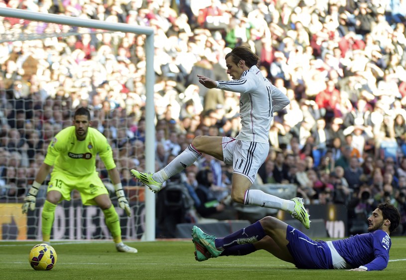 Gareth Bale w ataku na bramkę Espanyolu /AFP