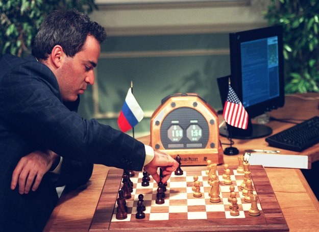 Garri Kasparow w starciu z "Deep Blue" /AFP