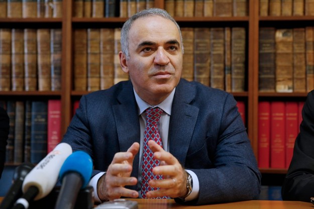Garri Kasparow /PAP/EPA/YOAN VALAT /PAP/EPA