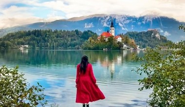 Гарячі джерела та казкове озеро. Їдьте сюди взимку, бо тут дешевше та тихіше