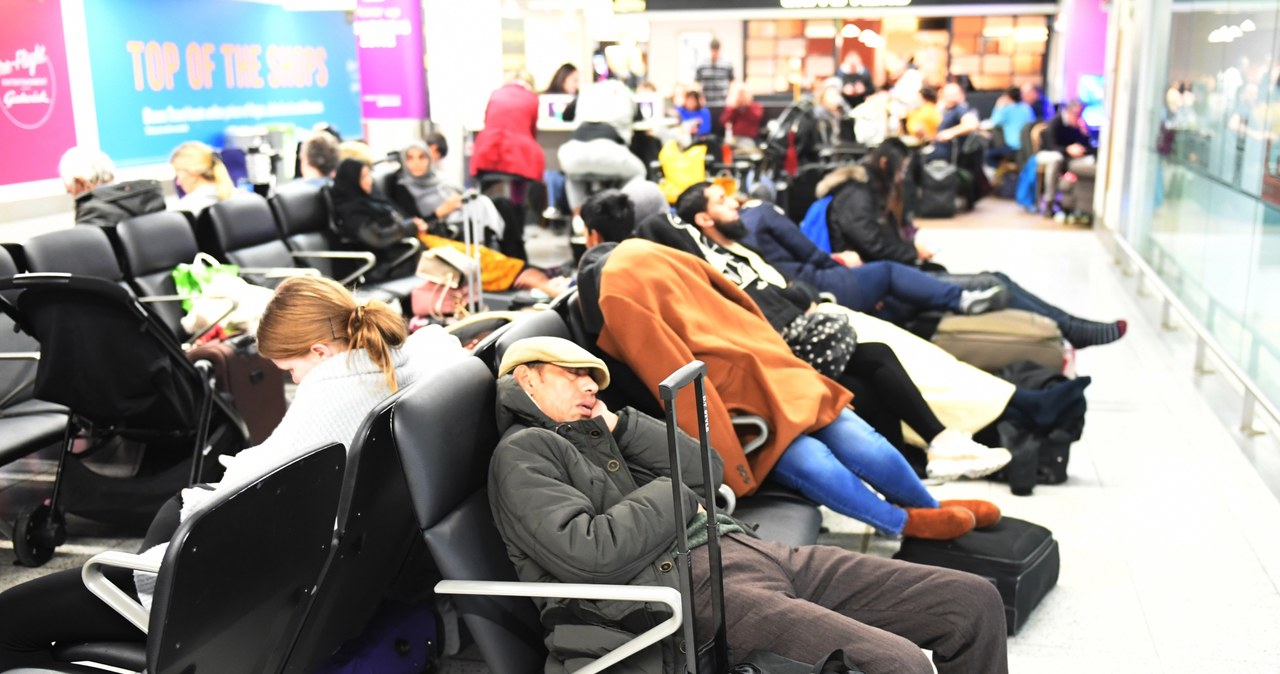 Gatwick sparaliżowane. Tysiące pasażerów utknęło