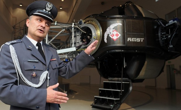 "Gazeta Wyborcza": Szef Wojskowego Instytutu Medycyny Lotniczej przeniesiony do... wojsk pancernych