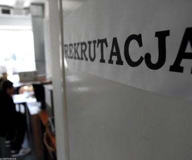 "Gazeta Wyborcza": Tysiące wolnych miejsc na uczelniach