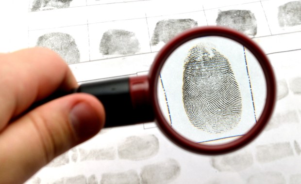 Gdańscy naukowcy opracowali nową metodę kryminalistyczną. Z jednej próbki więcej dowodów