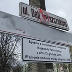 ​Gdańsk nie wyklucza ponownego montażu tabliczek ze zdekomunizowanymi nazwami ulic