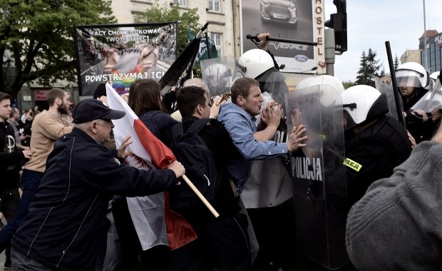 Gdańsk: Przepychanki na trasie Marszu Równości