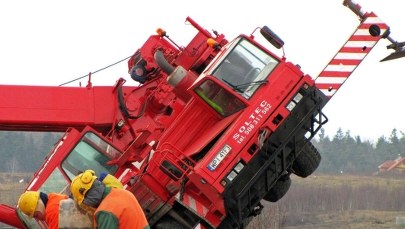 Gdańsk: Runął gigantyczny dźwig