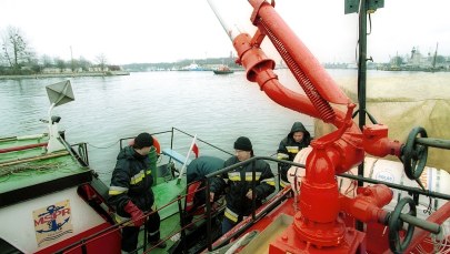 Gdańsk: Wyciek substancji ropopochodnej w porcie