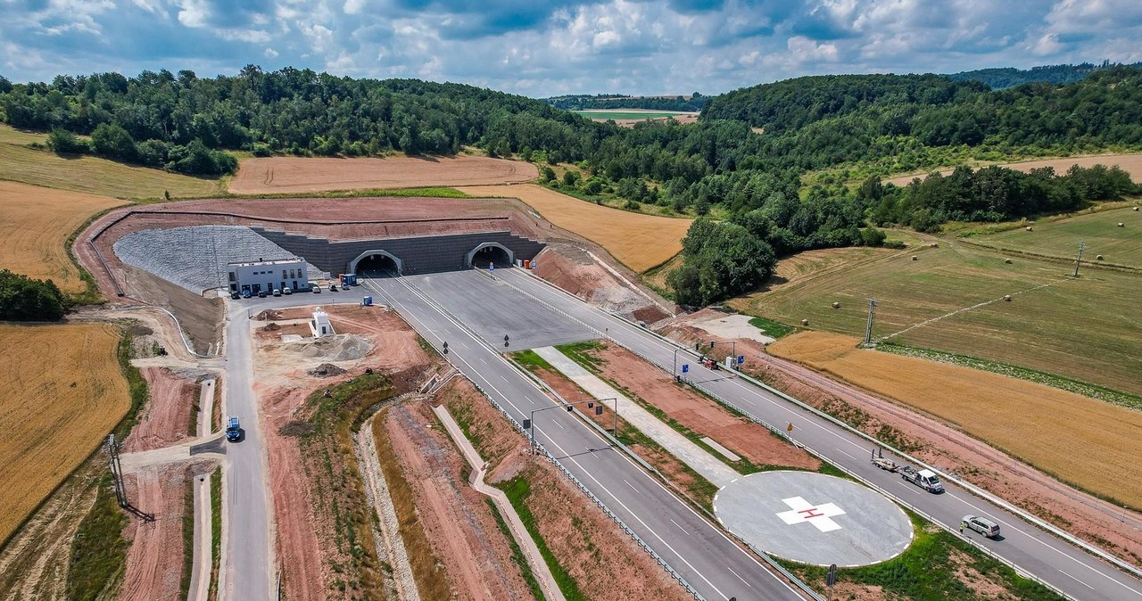 GDDKiA poinformowała o otwarciu fragmentu drogi S3 pomiędzy Bolkowem a Kamienną Górą /GDDKiA /