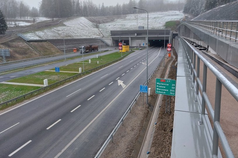 GDDKiA zarejestrowała już 10 mln przejazdów tunelem na Zakopiance. /GDDKiA_Krakow/ Twitter /