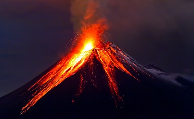 Gdy lód znika, ziemia drży. Najgroźniejsze wulkany świata mogą się obudzić