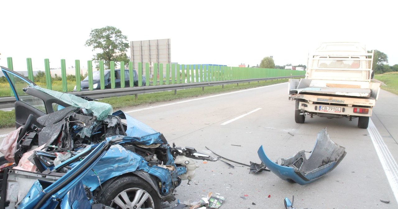 Gdy na autostradzie dochodzi do wypadku, często kończy się tragicznie /Jarosław Jakubczak / Polska Press /East News