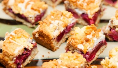 Gdy przyjedzie do mnie rodzina, zaserwuję im Śliwkową Chmurkę. Już wiem, że będą dokładki