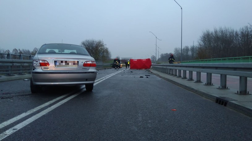 ... Gdy wysiadł został potrącony przez bmw /Policja