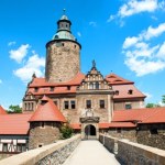 Gdyby Bridgertonowie szukali noclegu w Polsce, wybraliby te zamki