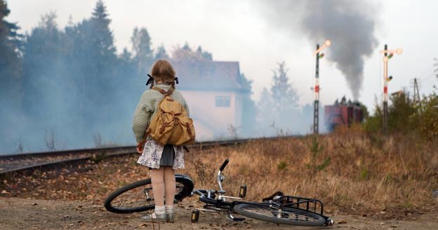 Gdyby nie tragedia pod Smoleńskiem, Ukraińcy prawdopodobnie nie obejrzeliby "Katynia" w telewizji /Akson Studio