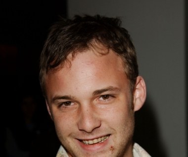 Gdyby żył, we wtorek, 25 lipca 2017, obchodziłby 35. urodziny. W trakcie zbyt krótkiej kariery amerykański aktor Brad Renfro zdołał wystąpić w 21 filmach. Zmarł w 2008 roku z powodu przedawkowania heroiny. Miał 25 lat. 