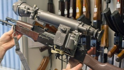 Gdynia: 3 Holendrów arabskiego pochodzenia próbowało kupić broń. "Chcieli, żebyśmy wymazali numery"