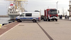 Gdynia: Do kanału portowego wjechał samochód. Nie żyje kierowca