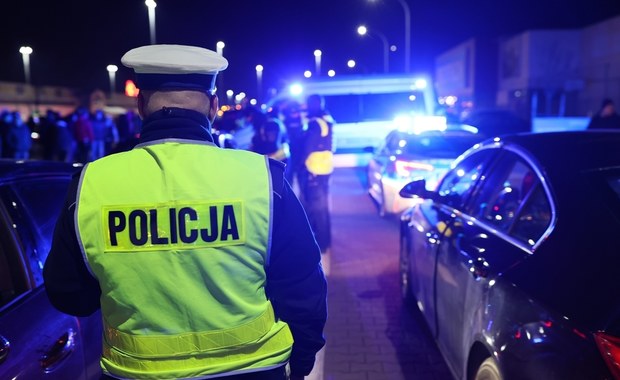 Gdynia: Policja poszukuje mężczyzn, którzy zdemolowali 13 aut