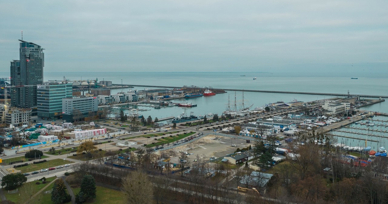 Gdyński port wymaga rozbudowy. Powstanie wydarty morzu tzw. port zewnętrzny. Na zdj. Gdynia /Karol Makurat /Reporter