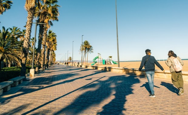 Gdzie na wakacje w 2026 roku? Hiszpania bije rekordy, znamy listę najczystszych plaż