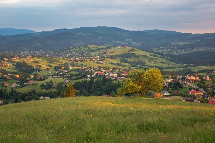 Gdzie pojechać jesienią w Polsce? Cztery miejsca w górach idealne na weekend