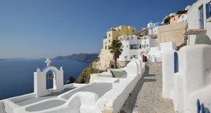 Gdzie są turyści? Santorini świeci pustkami