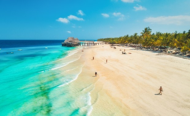 Gdzie spędzamy wakacje? "To może być rekordowy sezon wyjazdów"