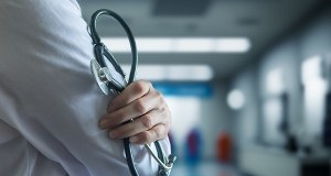 Gdzie szukać pomocy medycznej podczas świąt? Ważne informacje