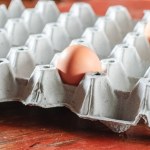 Gdzie wrzucasz wytłaczanki po jajkach? Bardzo łatwo o błąd 