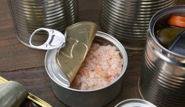 Gdzie wyrzucić resztki ryby po Wigilii? Wybierz dobry kosz