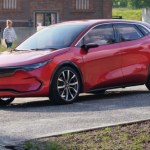 Geely będzie produkować auta w zakładzie Forda. A miało w polskiej fabryce Izery