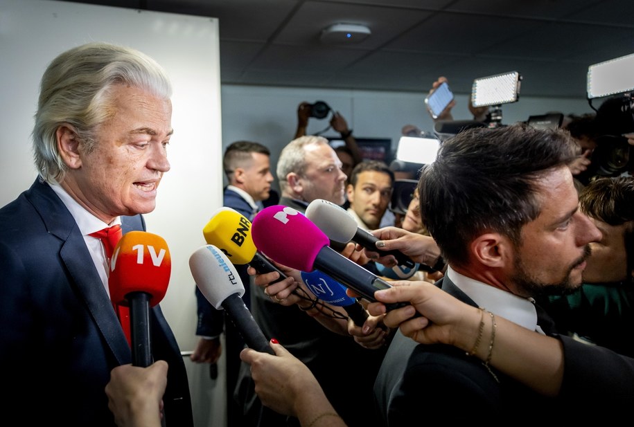 Geert Wilders (z lewej) /ROBIN VAN LONKHUIJSEN /PAP/EPA